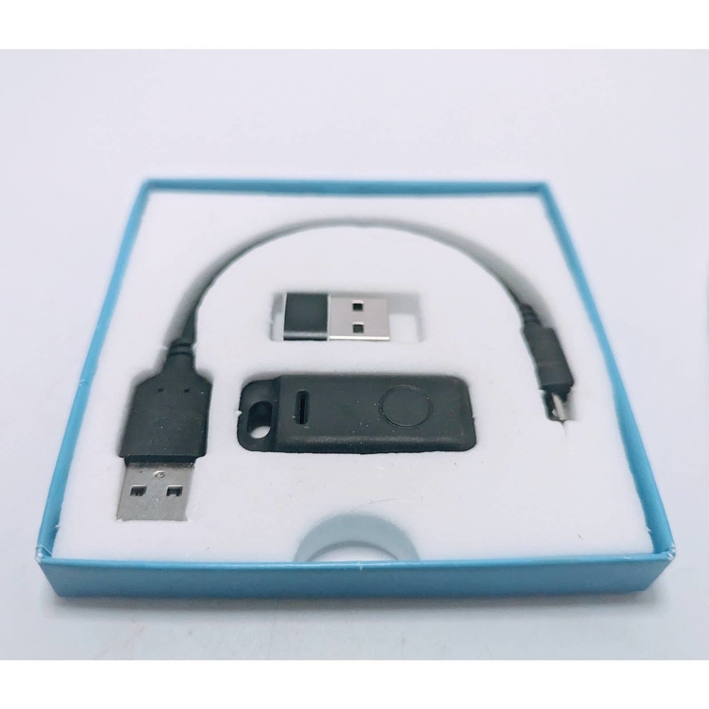 Everykey Smart Key with Charging Cable and Key Ring Accessory NIB Unused